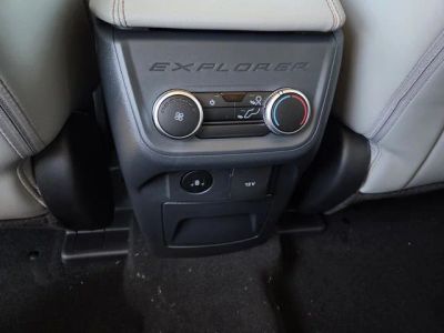 2026 Ford Explorer — photo 17 view