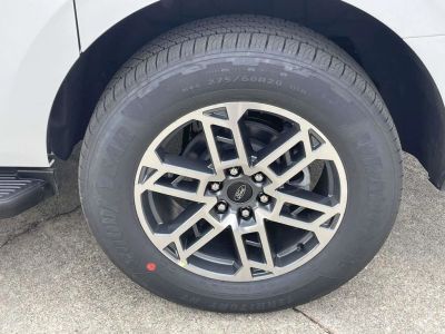 2026 Ford Expedition - Photo 9