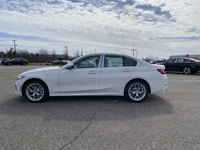 2025 BMW 3 Series - Photo 4