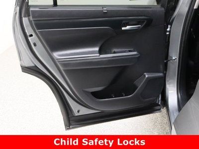 2025 Toyota Highlander AWD - Photo 28