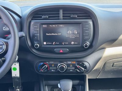 2024 Kia Soul LX — photo 16 view