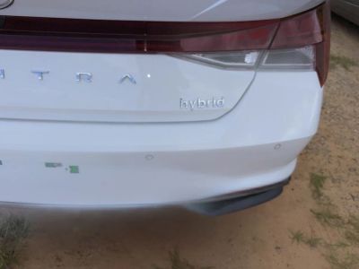 2023 Hyundai Elantra Hybrid - Photo 9