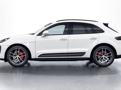 2026 Porsche Macan — side profile view