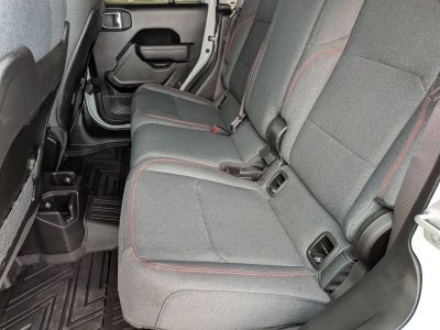 2025 Jeep Gladiator - Photo 19