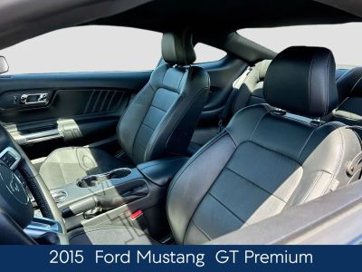 2015 Ford Mustang - Photo 8