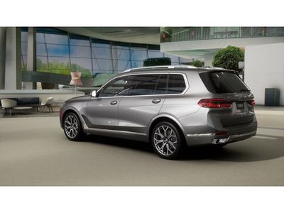 2026 BMW X7 - Photo 2