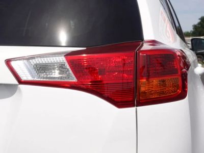 2015 Toyota RAV4 - Photo 8