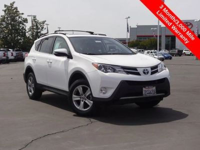 2015 Toyota RAV4 - Photo 2