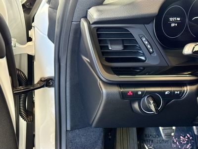 2024 Porsche 911 — photo 13 view