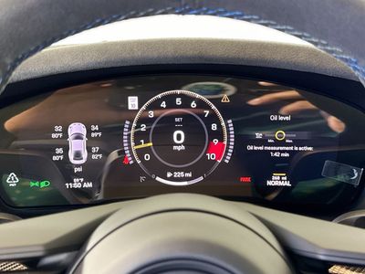 2026 Porsche 911 — photo 15 view
