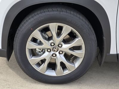 2026 Toyota Grand Highlander — photo 7 view