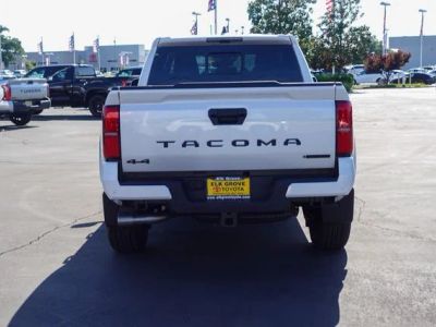 2026 Toyota Tacoma i-FORCE MAX - Photo 10
