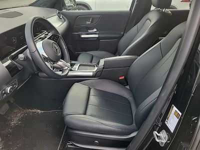 2025 Mercedes-Benz GLA - Photo 4