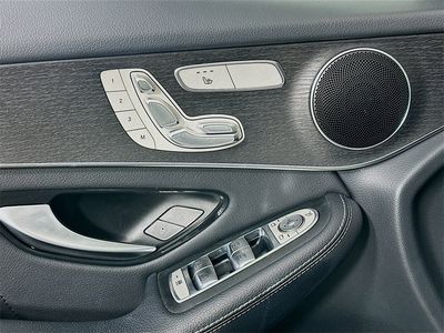 2022 Mercedes-Benz GLC — photo 16 view