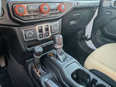 2023 Jeep Wrangler - Photo 17