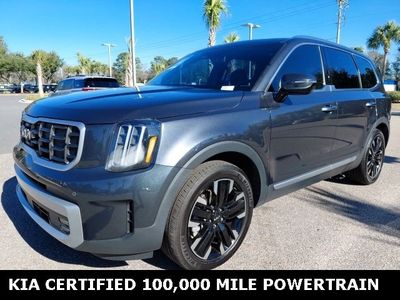 2023 Kia Telluride SX-Prestige in Gray — front three-quarter view