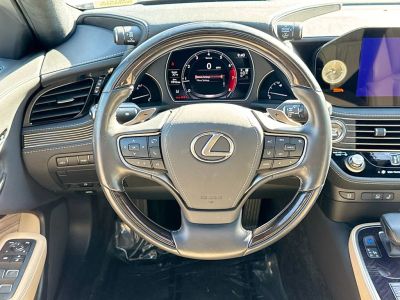 2023 Lexus LS - Photo 23