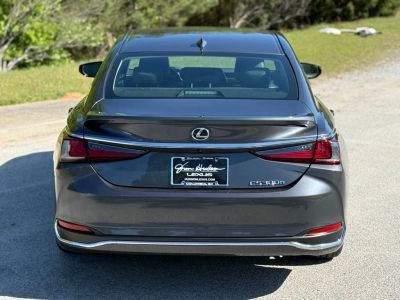 2023 Lexus ES - Photo 10