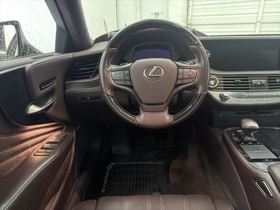 2018 Lexus LS - Photo 21