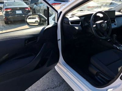 2025 Toyota Corolla — photo 9 view