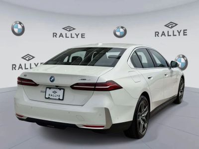 2025 BMW i5 - Photo 6