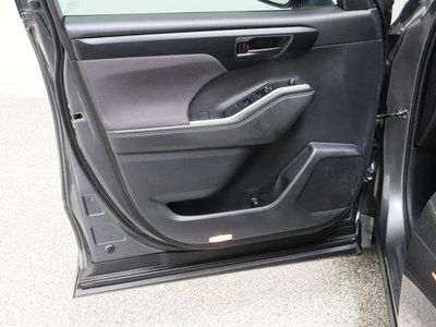 2025 Toyota Highlander AWD - Photo 12
