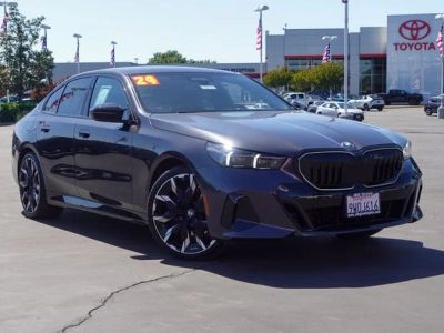 2024 BMW 5 Series - Photo 2