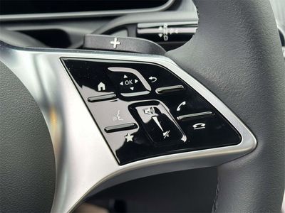 2026 Mercedes-Benz C-Class — photo 23 view