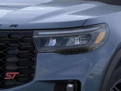 2026 Ford Explorer — photo 18 view
