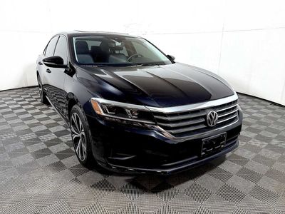 2022 Volkswagen Passat - Photo 2