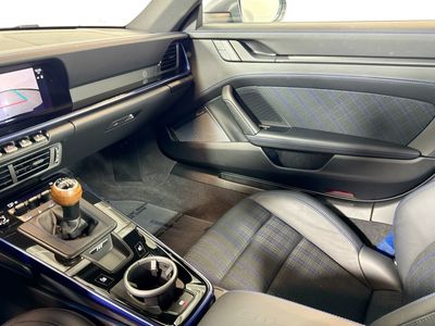 2025 Porsche 911 — photo 21 view