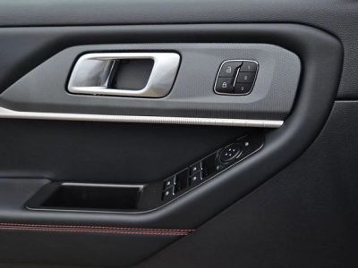 2026 Ford Explorer — photo 14 view