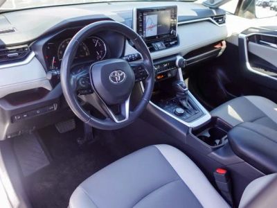 2019 Toyota RAV4 - Photo 14