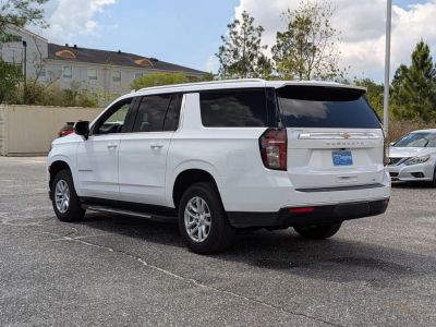 2023 Chevrolet Suburban - Photo 3
