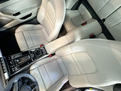 2023 Porsche 911 — photo 20 view
