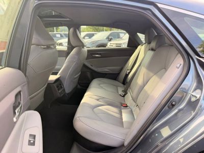 2021 Toyota Avalon Hybrid - Photo 13