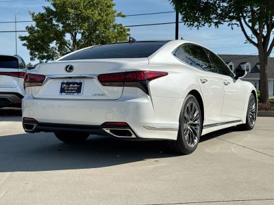 2023 Lexus LS - Photo 8