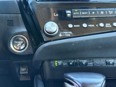 2023 Lexus ES - Photo 30