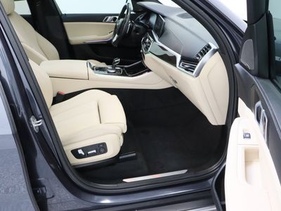2021 BMW X5 RWD - Photo 44