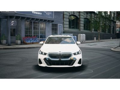 2026 BMW 5 Series - Photo 3