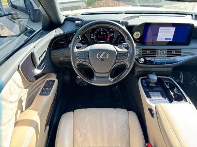 2023 Lexus LS - Photo 11