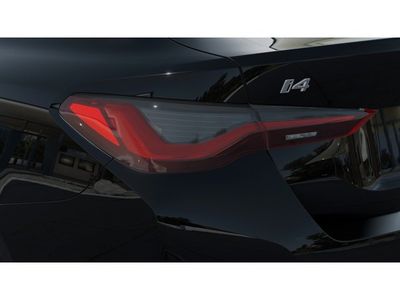 2026 BMW i4 xDrive40 - Photo 8
