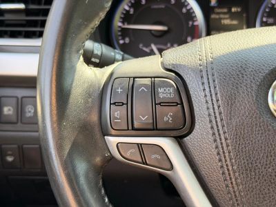 2017 Toyota Highlander - Photo 31
