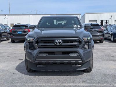 2024 Toyota Tacoma - Photo 8