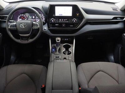 2025 Toyota Highlander AWD - Photo 30