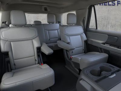 2026 Ford Expedition — photo 11 view
