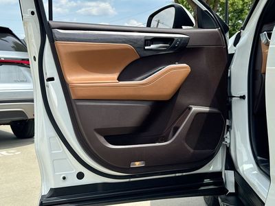 2021 Toyota Highlander Platinum - Photo 12