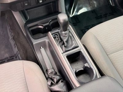 2019 Toyota Tacoma - Photo 18