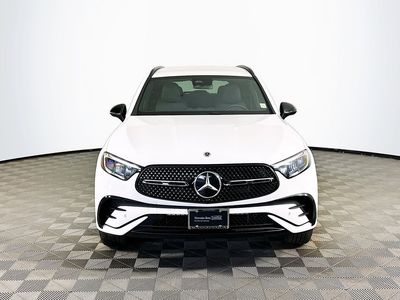 2025 Mercedes-Benz GLC - Photo 2