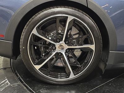 2025 Porsche Taycan Cross Turismo — photo 29 view